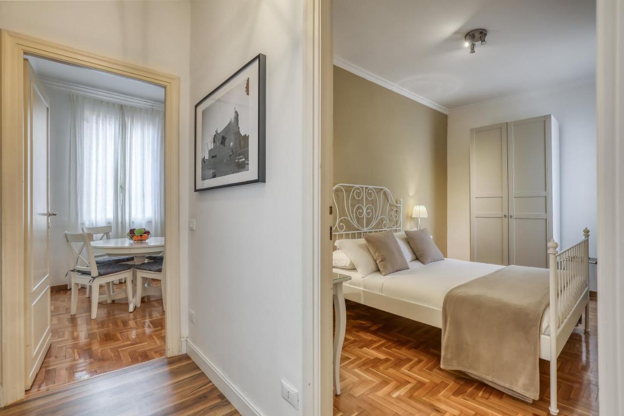Atrhome Penthouse Frattina Rome Bagian luar foto