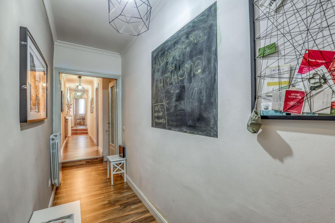 Atrhome Penthouse Frattina Rome Bagian luar foto