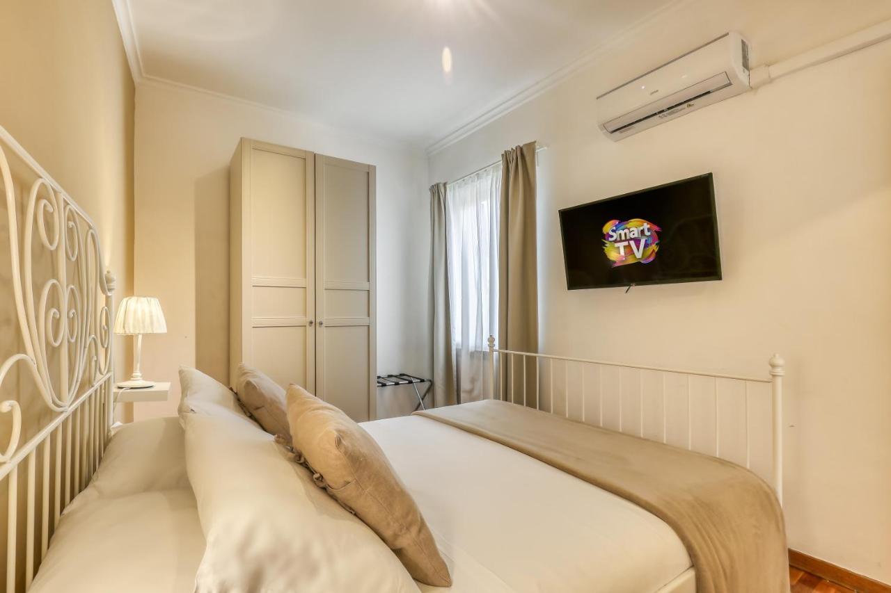 Atrhome Penthouse Frattina Rome Bagian luar foto